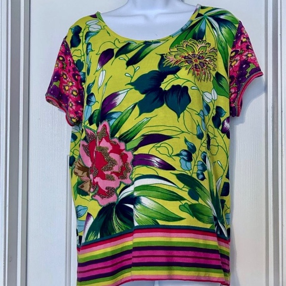 Choices Tops - NWOT Green Floral Print Top Sz M